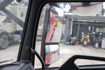 �������ó� ����KL�ؿ� 480���� 6X4 LNGǣ����ͼƬ