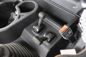 �������ó� ����KL�ؿ� 480���� 6X4 LNGǣ����ͼƬ