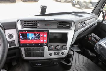 �������ó� ����KL�ؿ� 480���� 6X4 LNGǣ����ͼƬ