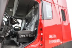 东风商用车 天龙KL重卡 480马力 6X4 LNG牵引车(DFH4250D14)