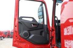 东风商用车 天龙KL重卡 480马力 6X4 LNG牵引车(DFH4250D14)