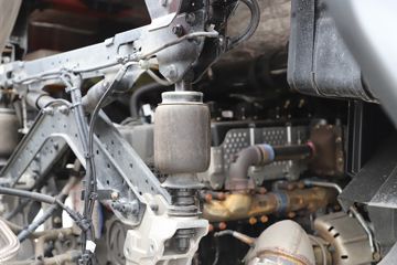 �������ó� ����KL�ؿ� 480���� 6X4 LNGǣ����ͼƬ