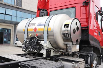 �������ó� ����KL�ؿ� 480���� 6X4 LNGǣ����ͼƬ