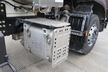 �������ó� ����KL�ؿ� 480���� 6X4 LNGǣ����ͼƬ