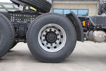 �������ó� ����KL�ؿ� 480���� 6X4 LNGǣ����ͼƬ