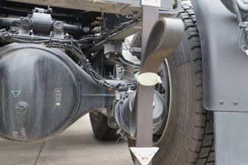 �������ó� ����KL�ؿ� 480���� 6X4 LNGǣ����ͼƬ