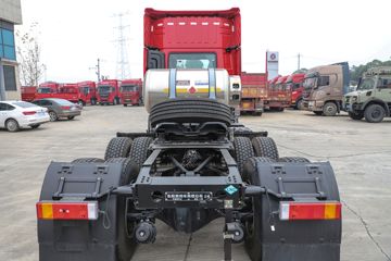 �������ó� ����KL�ؿ� 480���� 6X4 LNGǣ����ͼƬ