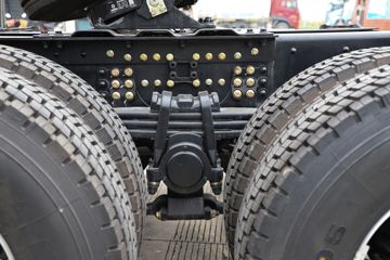 �������ó� ����KL�ؿ� 480���� 6X4 LNGǣ����ͼƬ