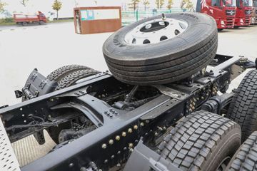 �������ó� ����KL�ؿ� 480���� 6X4 LNGǣ����ͼƬ