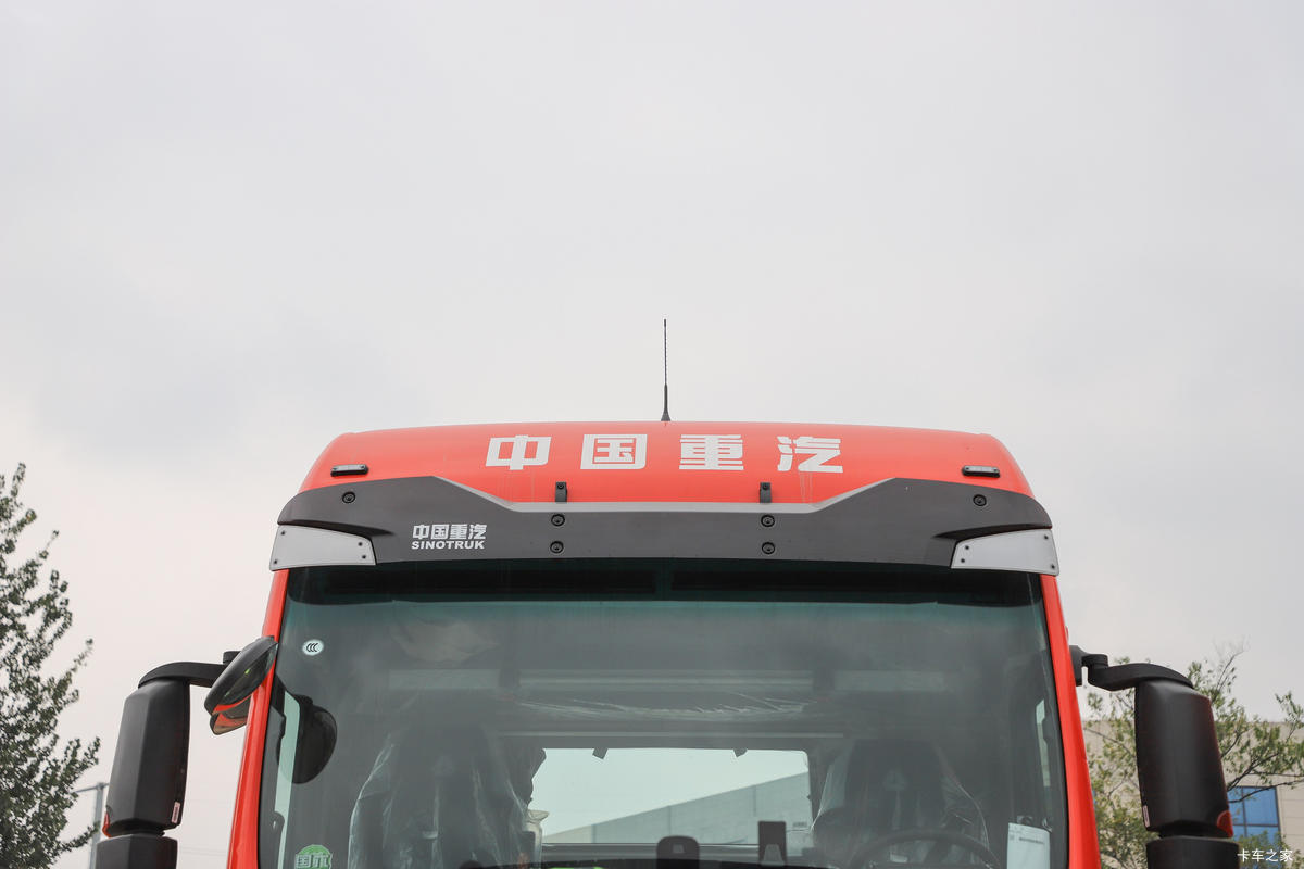 й ǵ¿SITRAK G7Sؿ  560 6X4 LNGԶǣ                                                