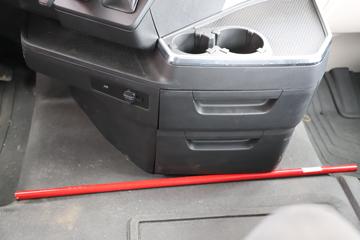 �й����� �ǵ¿�SITRAK G7S�ؿ� ����� 560���� 6X4 LNG�Զ���ǣ����ͼƬ