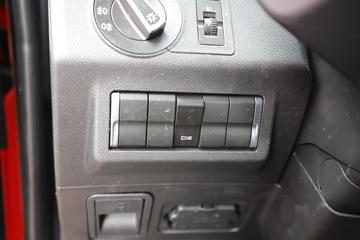 �й����� �ǵ¿�SITRAK G7S�ؿ� ����� 560���� 6X4 LNG�Զ���ǣ����ͼƬ