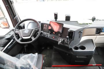 �й����� �ǵ¿�SITRAK G7S�ؿ� ����� 560���� 6X4 LNG�Զ���ǣ����ͼƬ