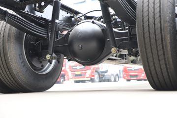 ½ KRȼ 260 4X2 9.6CNGʽػ(DFV5182XXYGP6N)ͼƬ
