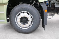 青岛解放 JH5重卡 480马力 6X4 LNG牵引车(CA4250P2K8T1NE6A80)