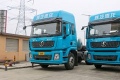 陕汽重卡 德龙X3000 经典版 480马力 6X4 LNG牵引车(SX4259XD4TLQ1)