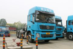 陕汽重卡 德龙X3000 经典版 480马力 6X4 LNG牵引车(SX4259XD4TLQ1)
