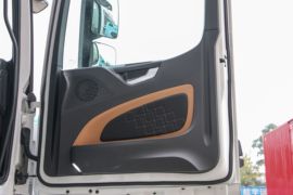 德龙X5000S&nbsp;牵引车驾驶室                                               图片