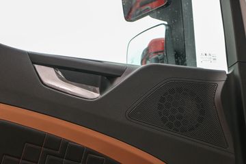 �����ؿ� ����X5000S �콢�� 560���� 6X4 LNGǣ����(Һ��)(SX4259XE4TLQ3)ͼƬ