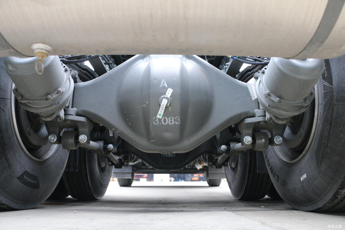 �й����� HOWO Max�ؿ� ���ݰ� 460���� 6X4 CNGǣ��������                                                