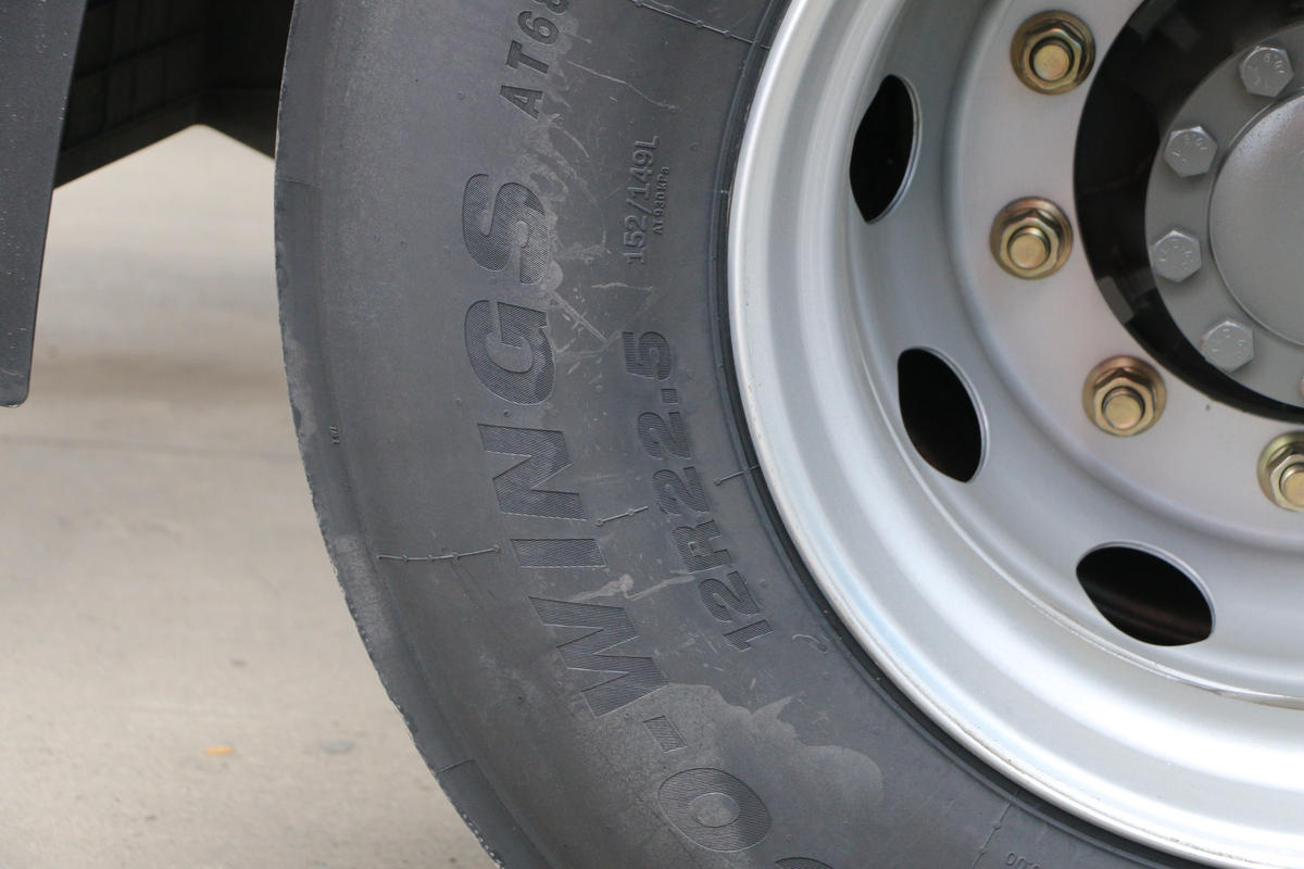 �й����� HOWO Max�ؿ� ���ݰ� 460���� 6X4 CNGǣ��������                                                