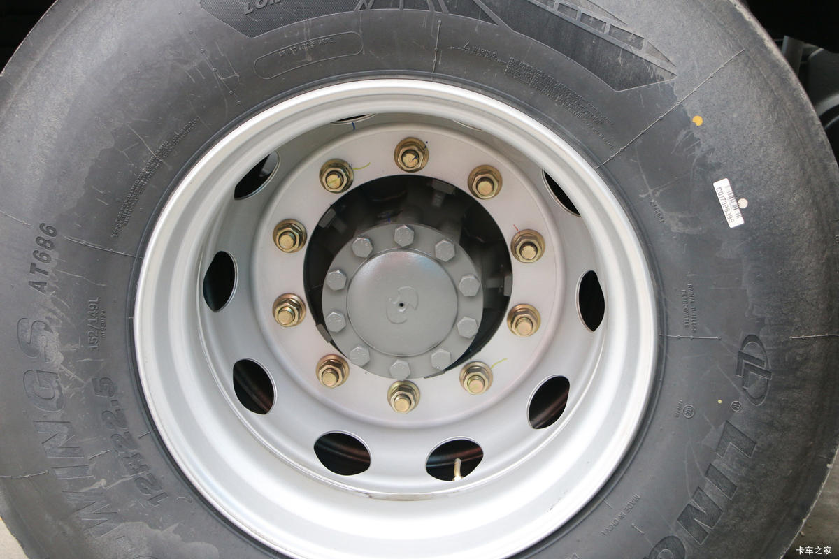 �й����� HOWO Max�ؿ� ���ݰ� 460���� 6X4 CNGǣ��������                                                