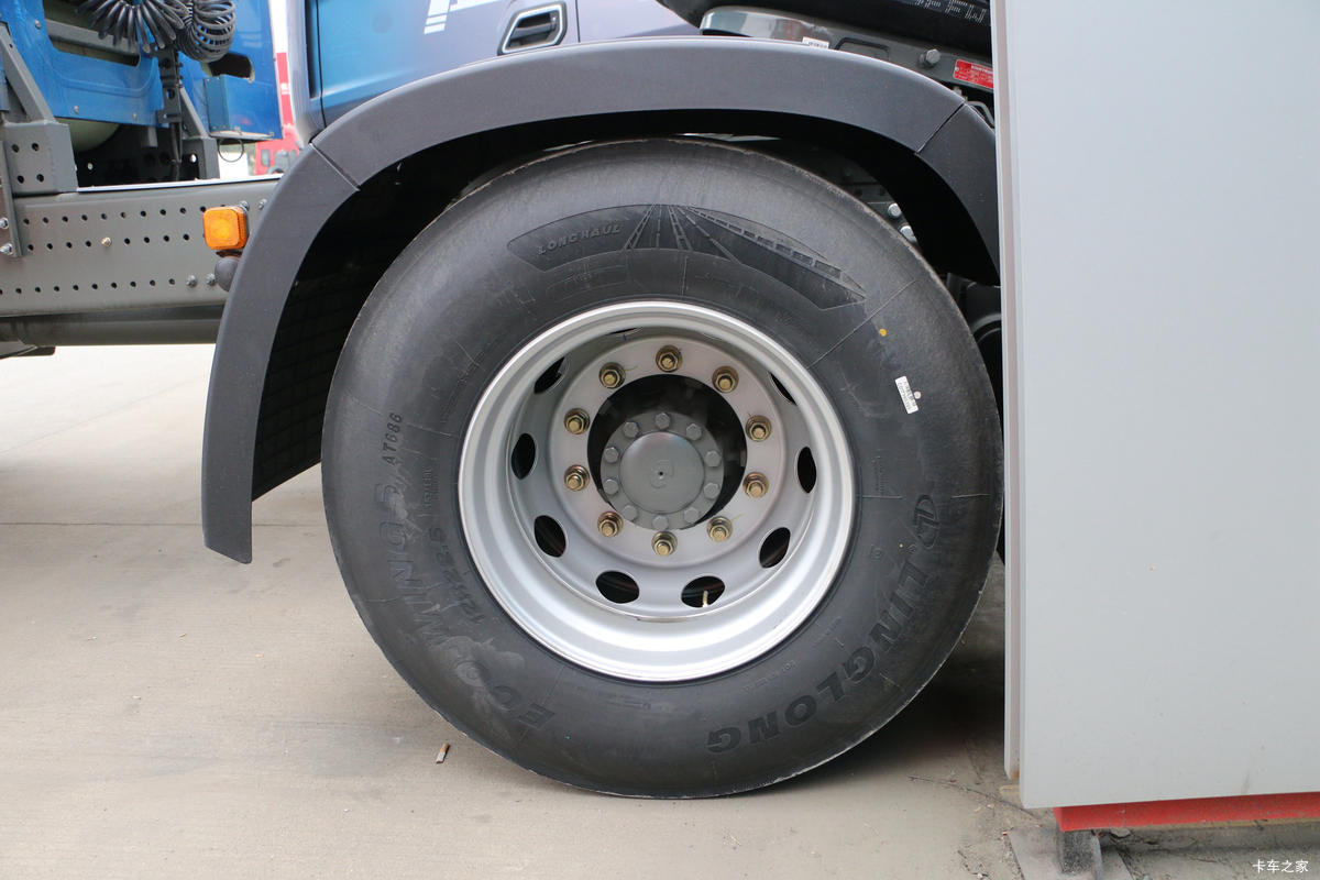 �й����� HOWO Max�ؿ� ���ݰ� 460���� 6X4 CNGǣ��������                                                