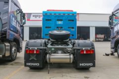 中国重汽 HOWO Max重卡 轻奢版 460马力 6X4 CNG牵引车(红色)(ZZ4257V424KF1CH)