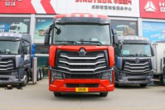 中国重汽 HOWO Max重卡 轻奢版 460马力 6X4 CNG牵引车(红色)(ZZ4257V424KF1CH)