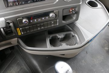 �й����� HOWO Max�ؿ� ���ݰ� 460���� 6X4 CNGǣ����(��ɫ)(ZZ4257V424KF1CH)ͼƬ