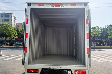 ���� ����V1 3.2�׵��Ŵ��綯��ʽ΢�� ��γ41.86kWhͼƬ