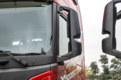 陕汽重卡 德龙X5000S 旗舰版 560马力 6X4 LNG牵引车(液缓)(红色)(SX4259XE4TLQ3)