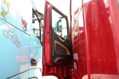 陕汽重卡 德龙X5000S 旗舰版 560马力 6X4 LNG牵引车(液缓)(红色)(SX4259XE4TLQ3)