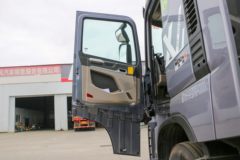 中国重汽HOWO Max重卡 轻奢版 480马力 6X4 LNG牵引车