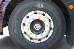 一汽解放 J6V重卡 精英版 530马力 6X4 LNG牵引车(液缓)(速比3.545)(CA4250P66M25T1E6)