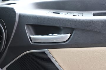 ���� ŷ��EST 530���� 6X4 LNG�Զ���ǣ����ͼƬ