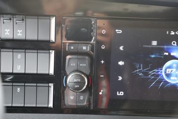 ���� ŷ��EST 530���� 6X4 LNG�Զ���ǣ����ͼƬ