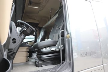 ���� ŷ��EST 530���� 6X4 LNG�Զ���ǣ����ͼƬ