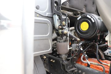 ���� ŷ��EST 530���� 6X4 LNG�Զ���ǣ����ͼƬ