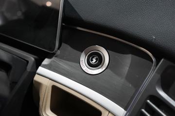 �����ؿ� ����X6000 �콢�� 700���� 6X4 LNG�Զ���ǣ����(Һ��)(SX4259GE4TLQ5)ͼƬ