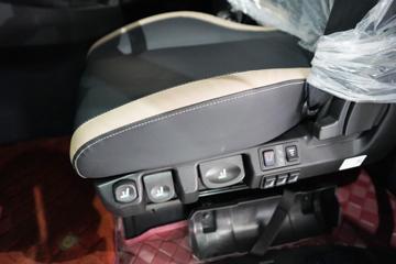 �����ؿ� ����X6000 �콢�� 700���� 6X4 LNG�Զ���ǣ����(Һ��)(SX4259GE4TLQ5)ͼƬ