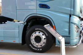 德龙X6000&nbsp;牵引车外观                                                图片