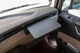 德龙X6000&nbsp;牵引车驾驶室                                               图片