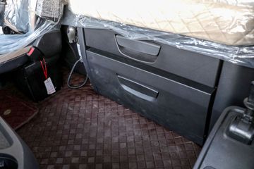 �����ؿ� ����X6000 �콢�� 840���� 6X4 �Զ���ǣ����(Һ��)ͼƬ