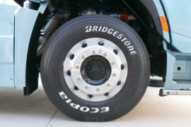 德龙X6000&nbsp;牵引车底盘                                                图片