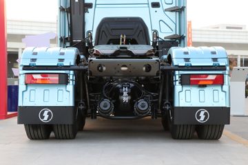 �����ؿ� ����X6000 �콢�� 840���� 6X4 �Զ���ǣ����(Һ��)ͼƬ