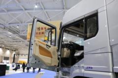 陕汽重卡 德龙X5000 经典版 530马力 4X2 LNG自动档牵引车(液缓)(SX4189XE1TLQ2)