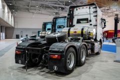 陕汽重卡 德龙X6000 旗舰版 580马力 6X4 柴油/LNG双燃料牵引车(液缓)(SX4259GD4TLH1)