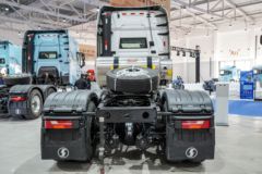 陕汽重卡 德龙X6000 旗舰版 580马力 6X4 柴油/LNG双燃料牵引车(液缓)(SX4259GD4TLH1)