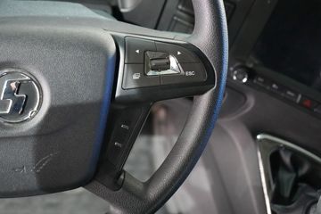 �����ؿ� ����X6000 �콢�� 580���� 6X4 ����/LNG˫ȼ��ǣ����(Һ��)ͼƬ